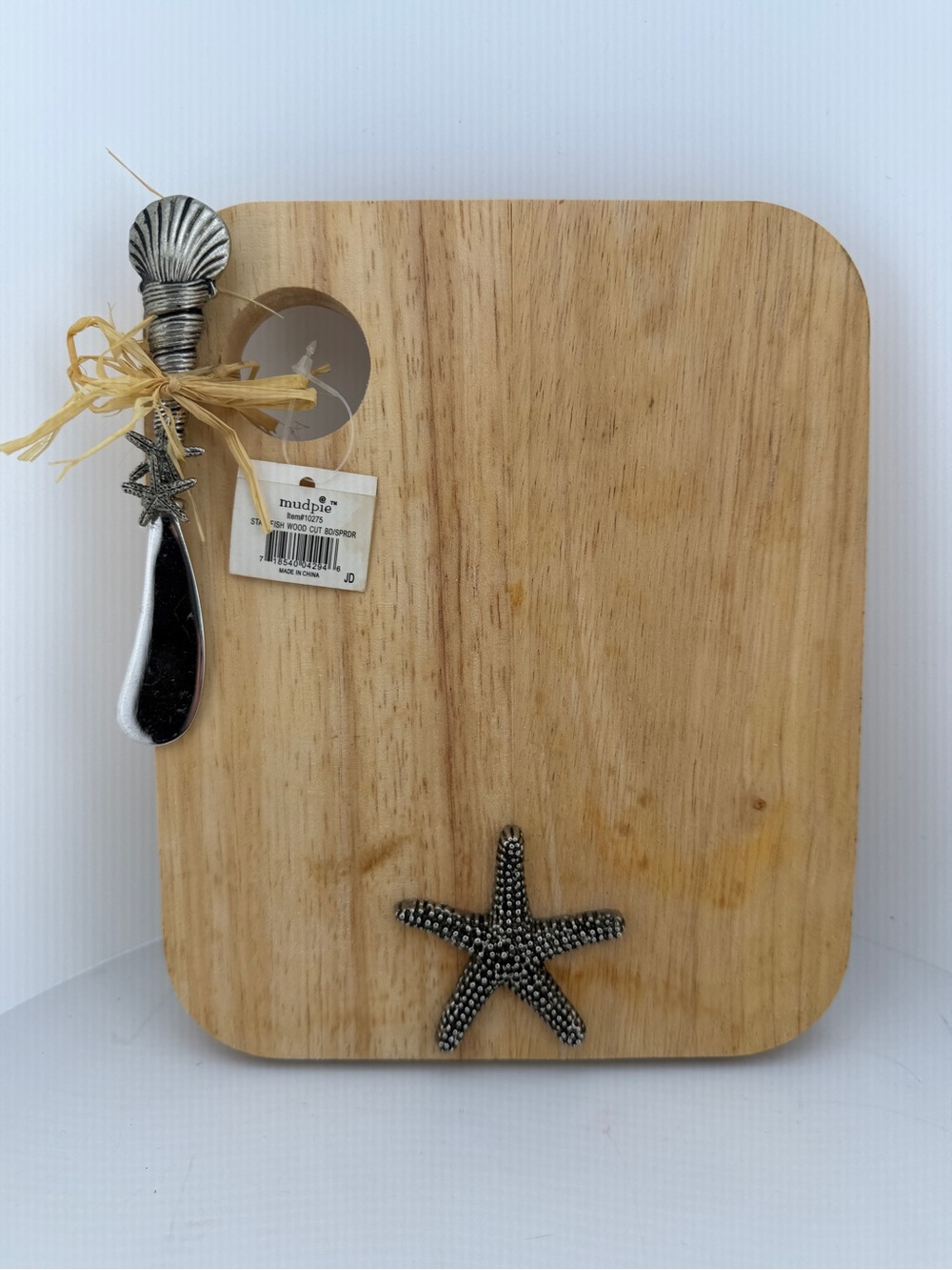 New Mud Pie Starfish Wood Cutting Board Attached Spreader Seashell Knife